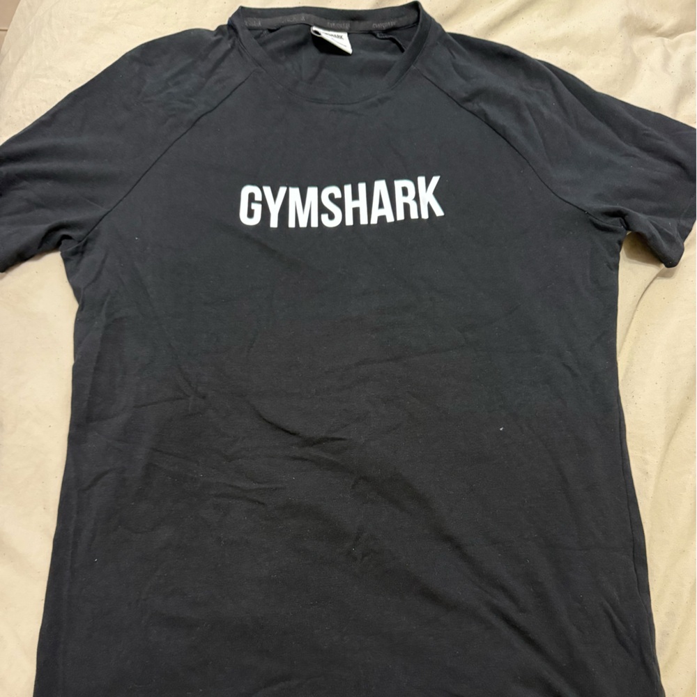 Men’s black GymShark Tshirt